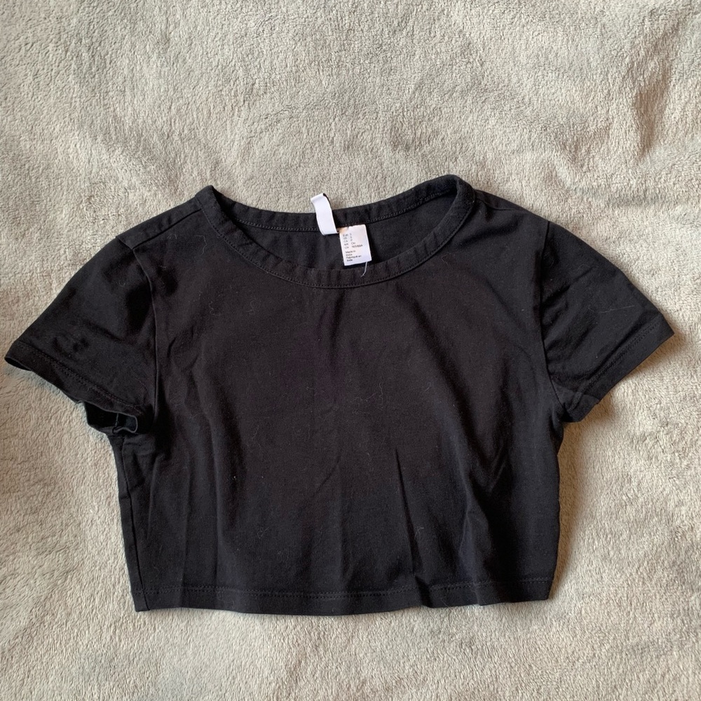 Black Fitted Tee